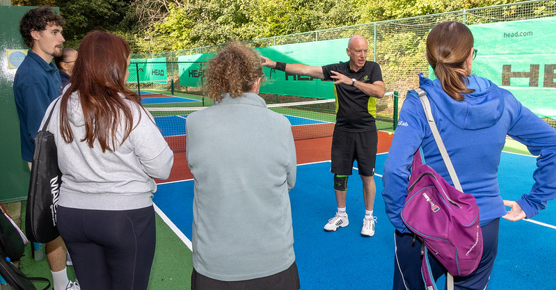 Thongsbridge Padel 9